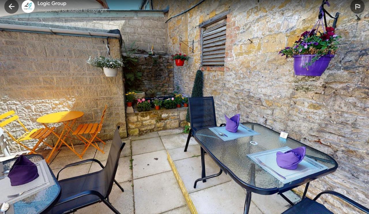 Siam Cottage Guesthouse Over 300 Years Old With Thai Restaurant Moreton-in-Marsh 외부 사진