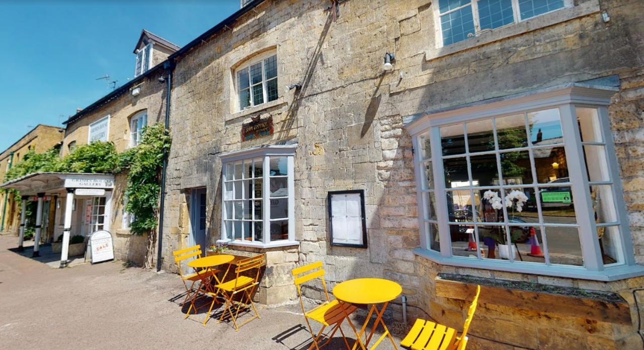 Siam Cottage Guesthouse Over 300 Years Old With Thai Restaurant Moreton-in-Marsh 외부 사진