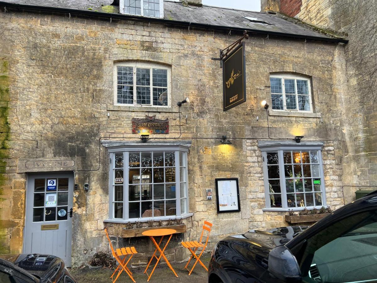 Siam Cottage Guesthouse Over 300 Years Old With Thai Restaurant Moreton-in-Marsh 외부 사진
